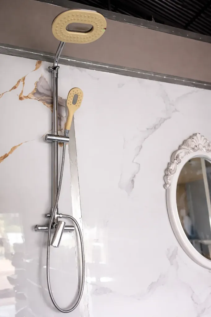 [AHZ06-01] Non-Concealed Shower-AHZ06-01