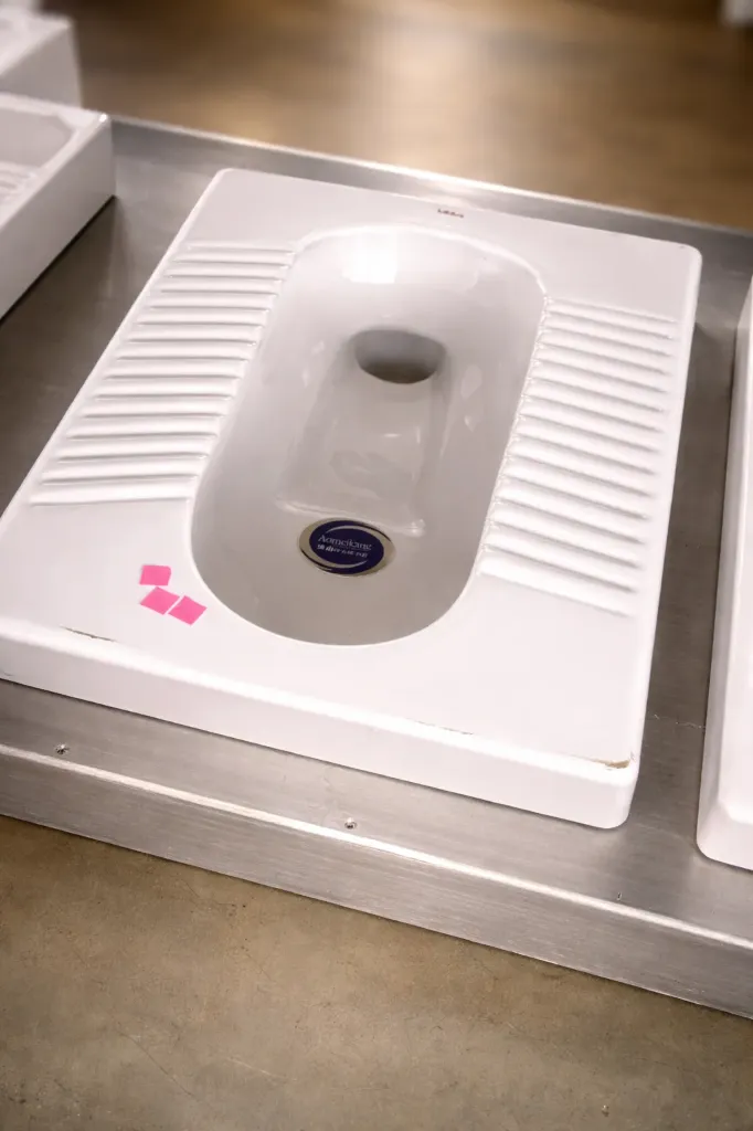 [123] Squat Pan Toilet-123